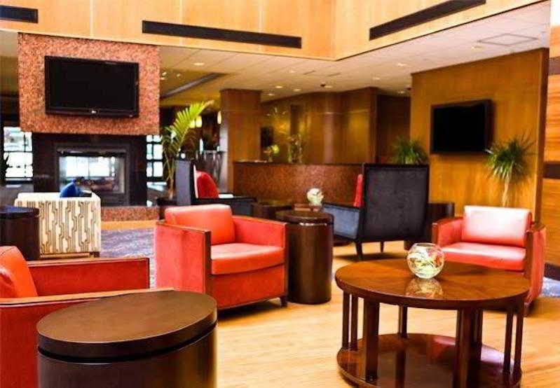Courtyard By Marriott Boston Logan Airport Hotel Екстериор снимка